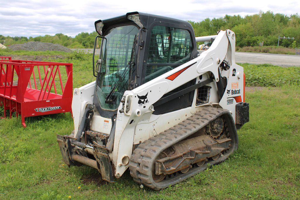 Main image Bobcat T595