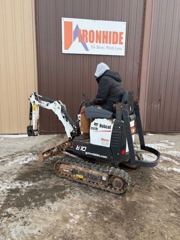 Image of Bobcat E10 equipment image 3