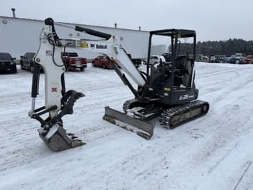 Main image Bobcat E35