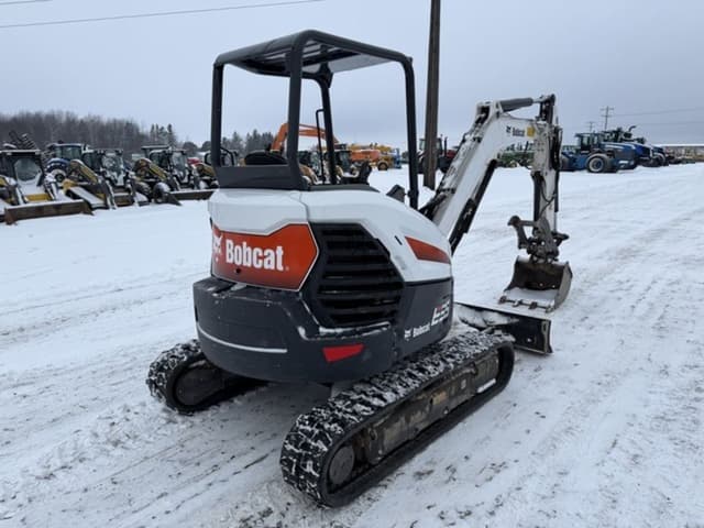 Image of Bobcat E35 equipment image 4