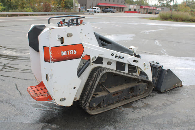 Image of Bobcat MT85 equipment image 4