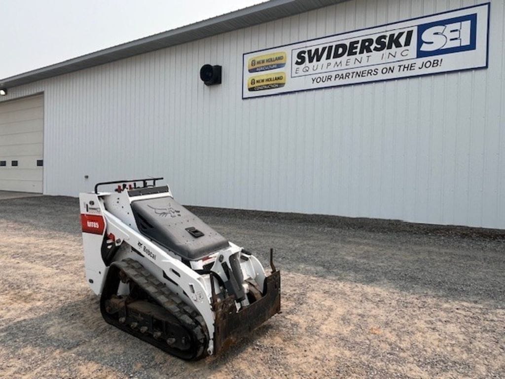2018 Bobcat MT85 Equipment Image0