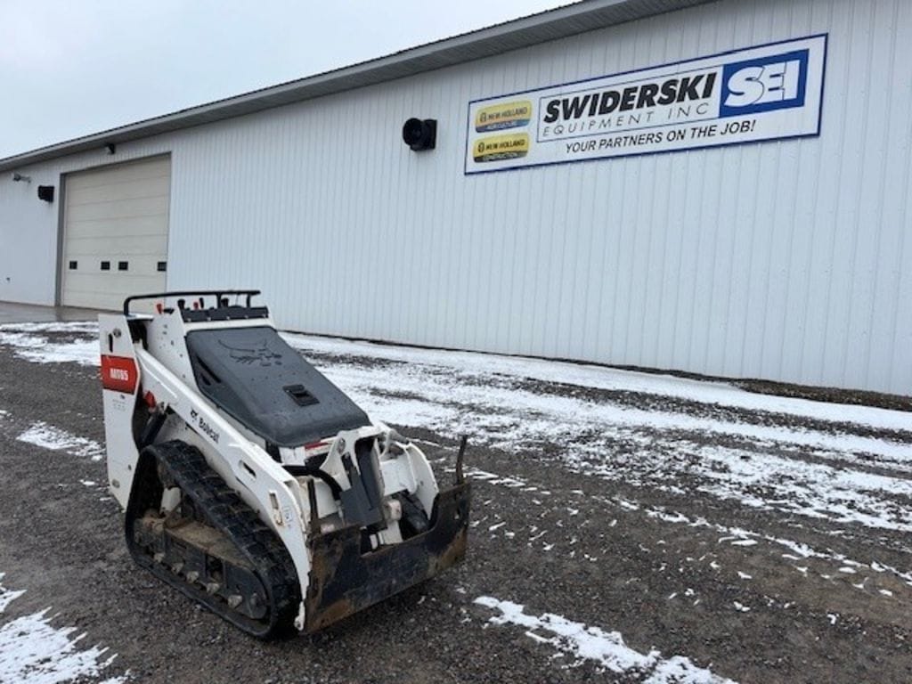 2018 Bobcat MT85 Equipment Image0