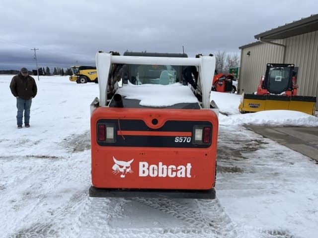 Image of Bobcat S570 equipment image 3