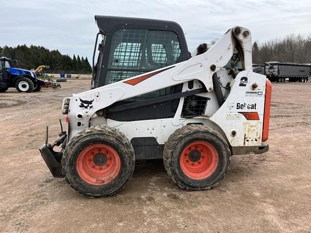 Image of Bobcat S590 equipment image 1