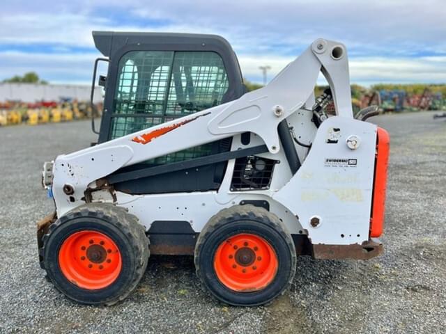 Image of Bobcat S590 equipment image 2