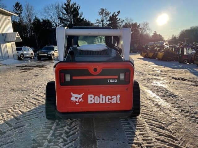 Image of Bobcat T650 equipment image 3