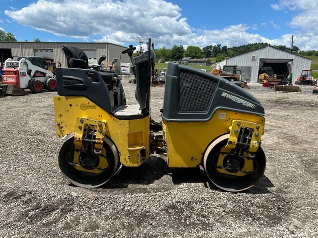 Image of Bomag BW120SL-5 equipment image 4