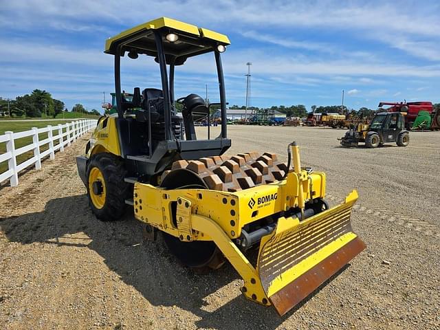 Image of Bomag BW145PDH equipment image 4