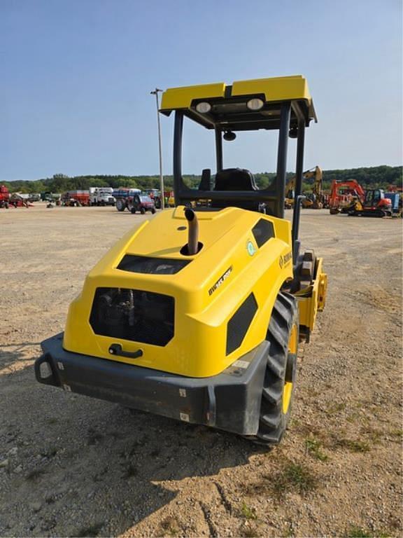 Image of Bomag BW145PDH equipment image 4