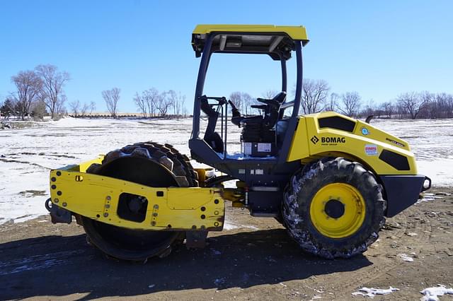 Image of Bomag BW177PDH-5 equipment image 2