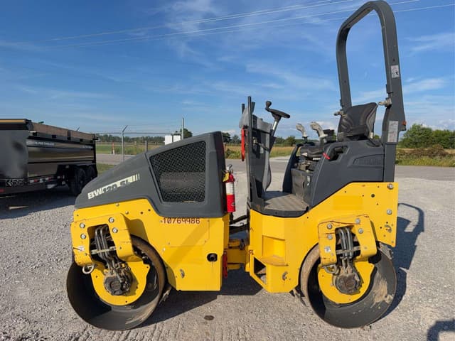 Image of Bomag BW120SL-5 equipment image 1