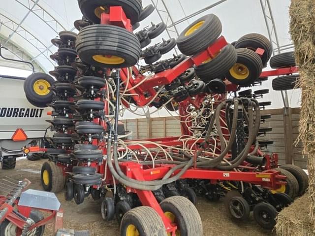 Image of Bourgault 3720 equipment image 4