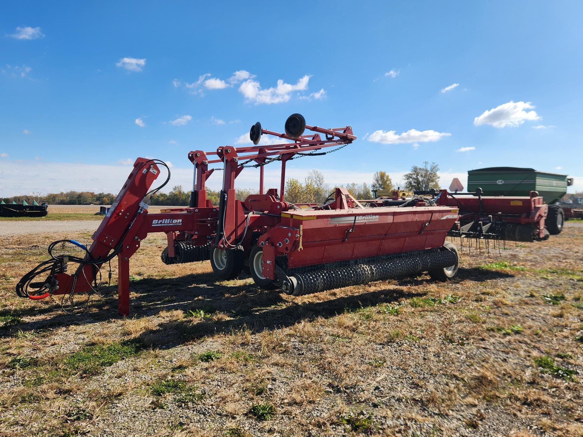 2018 Brillion 4630 Equipment Image0
