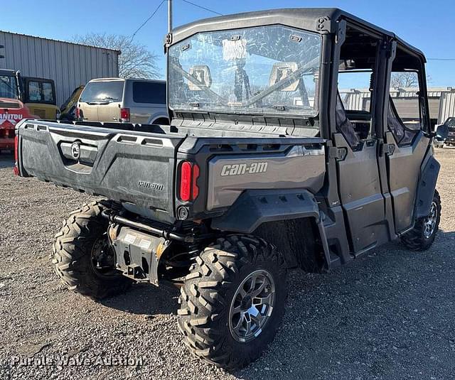 Image of Can-Am Defender HD8 equipment image 4