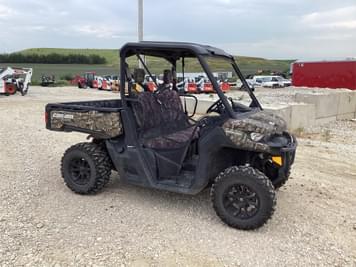 Main image Can-Am Defender HD10