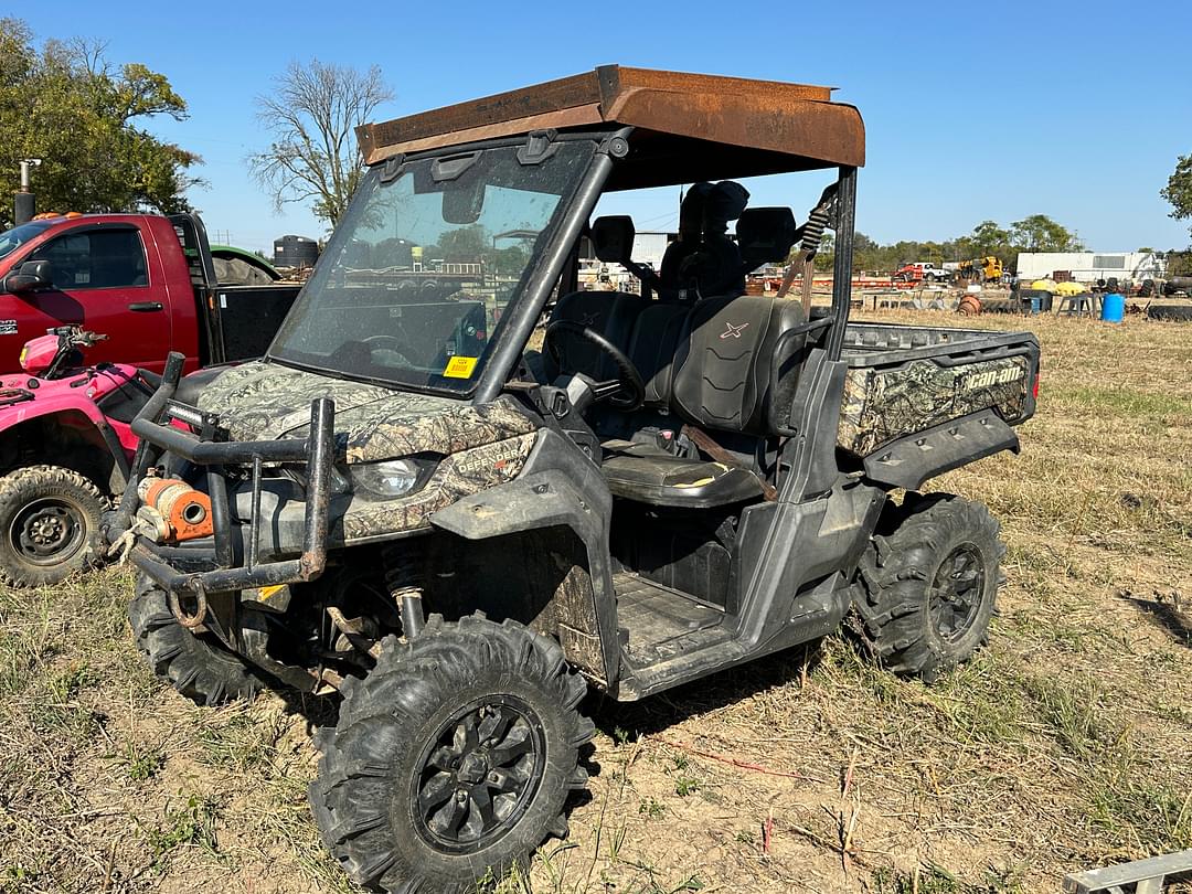 Image of Can-Am Defender HD10 Primary image