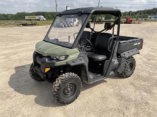 2018 Can-Am Defender HD8 Equipment Image0