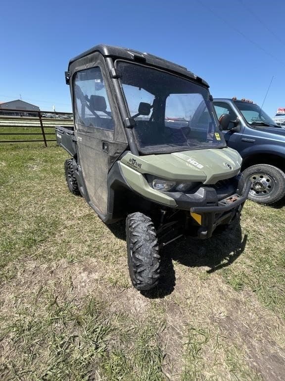 Image of Can-Am Defender HD9 equipment image 4