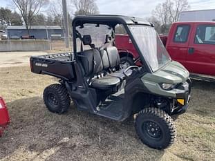 2018 Can-Am HD5 Equipment Image0