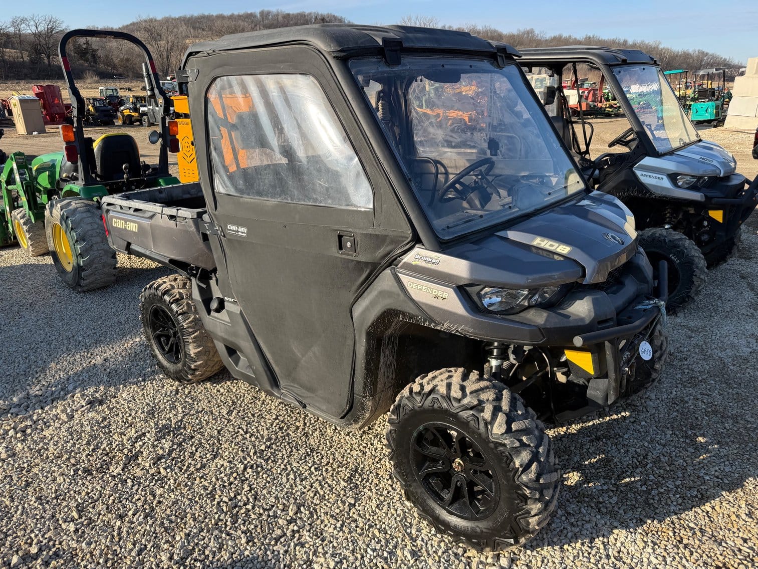 2018 Can-Am HD8 Equipment Image0