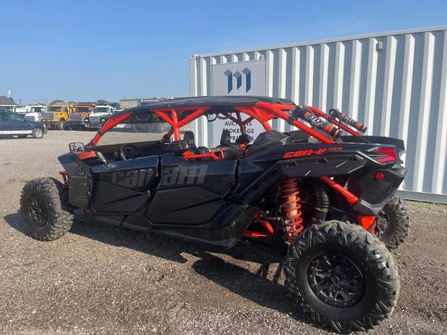 Image of Can-Am Maverick X3 MAX X Turbo equipment image 1
