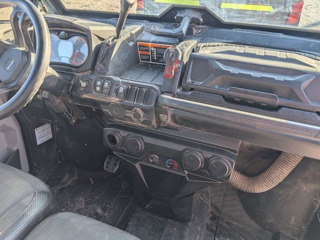 Image of Can-Am Defender XT HD10 Primary image