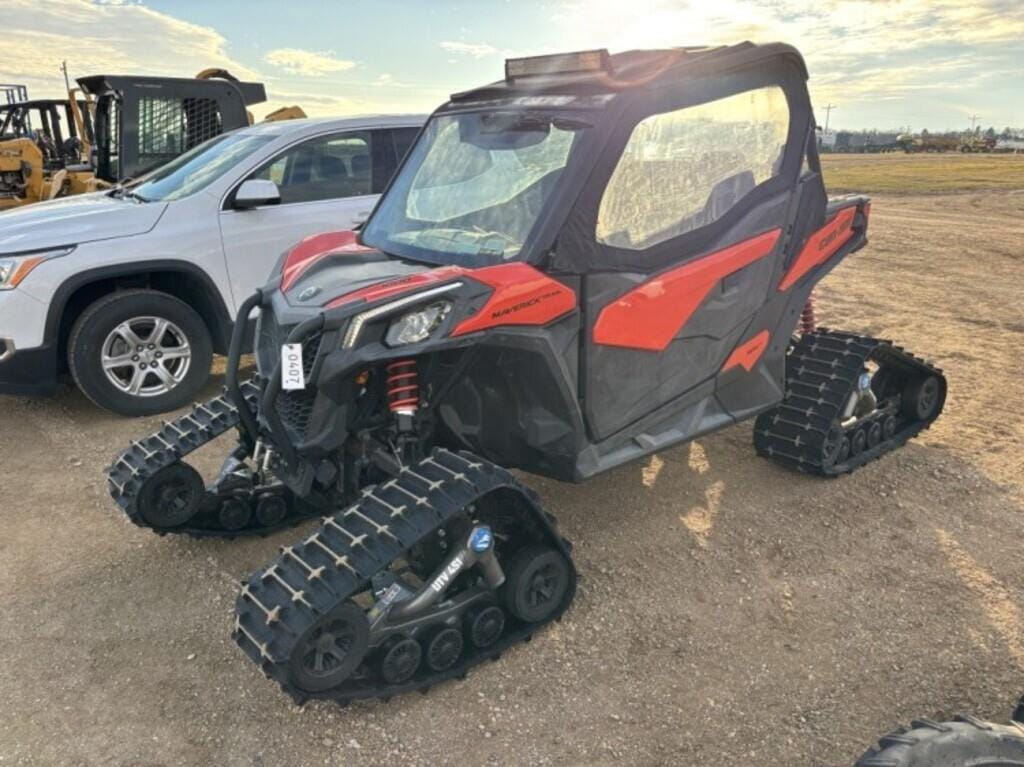 2018 Can-Am Maverick 1000 Equipment Image0