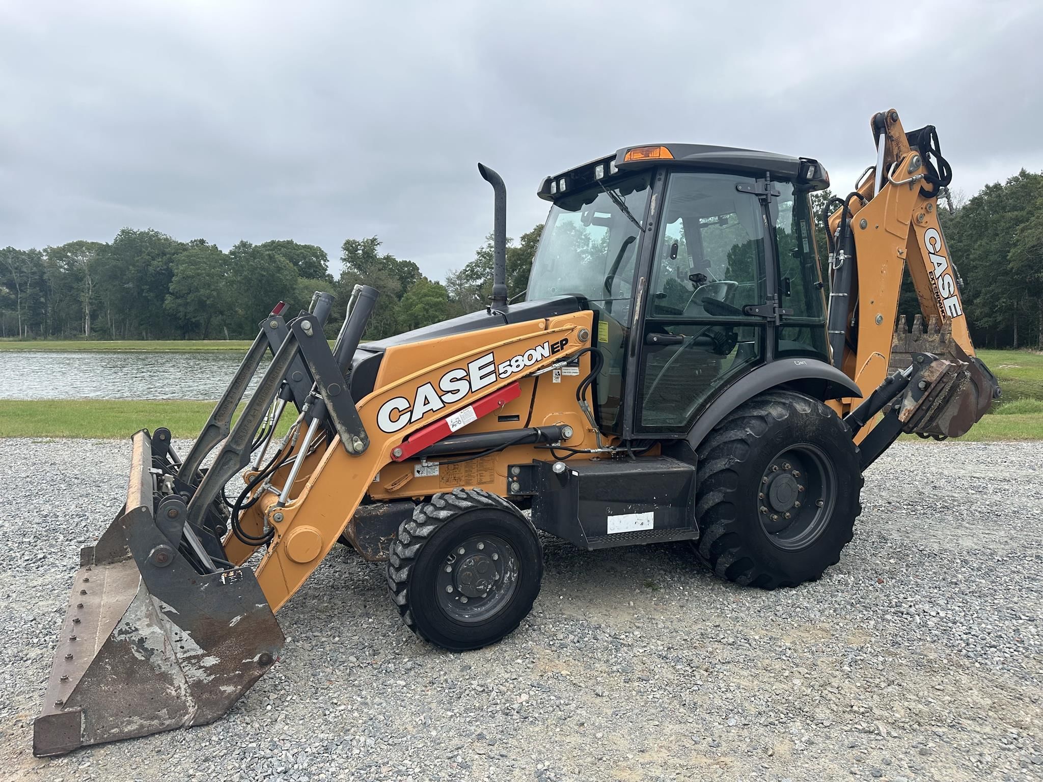 2018 Case 580N EP Equipment Image0