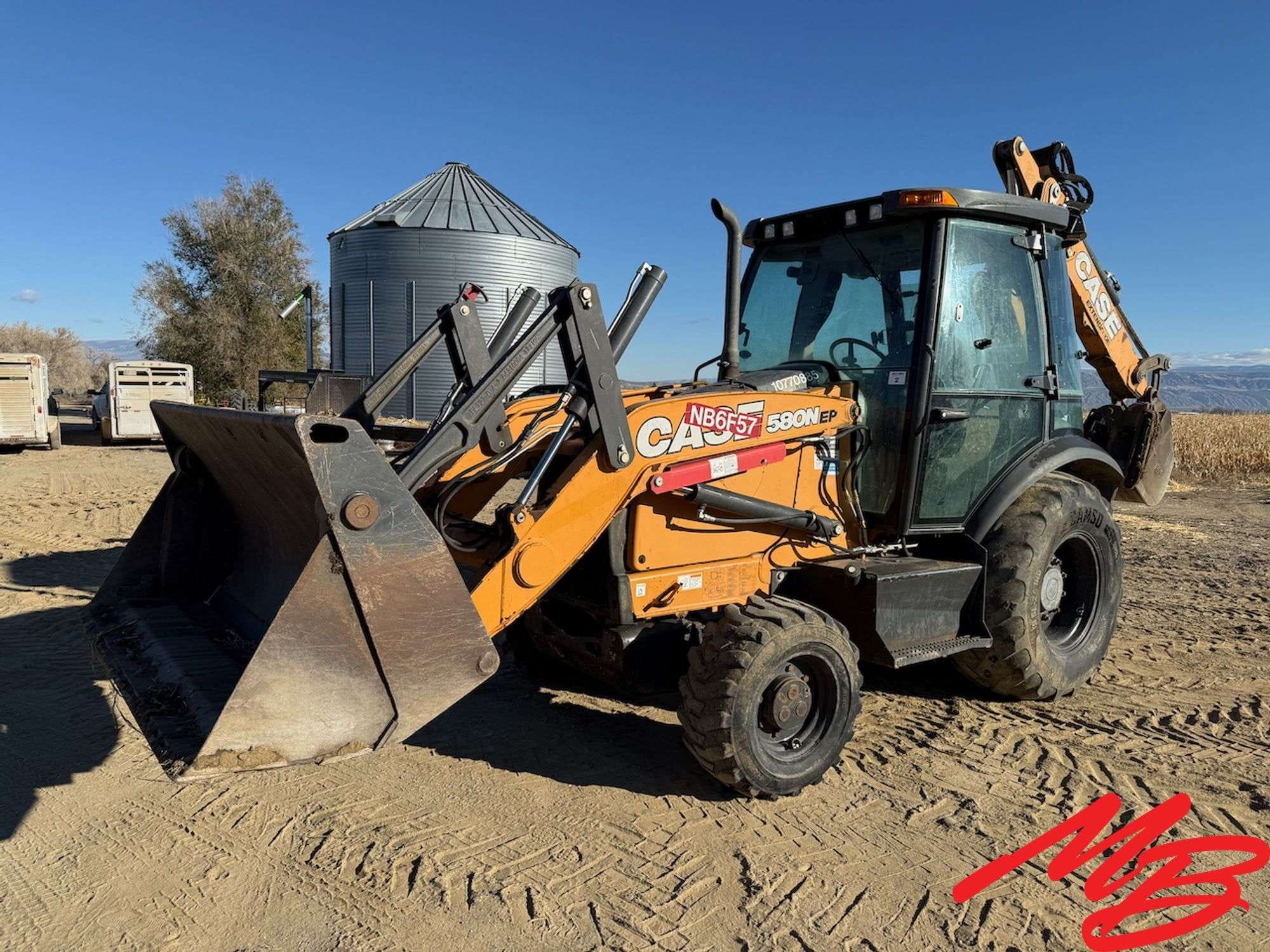 2018 Case 580N Equipment Image0