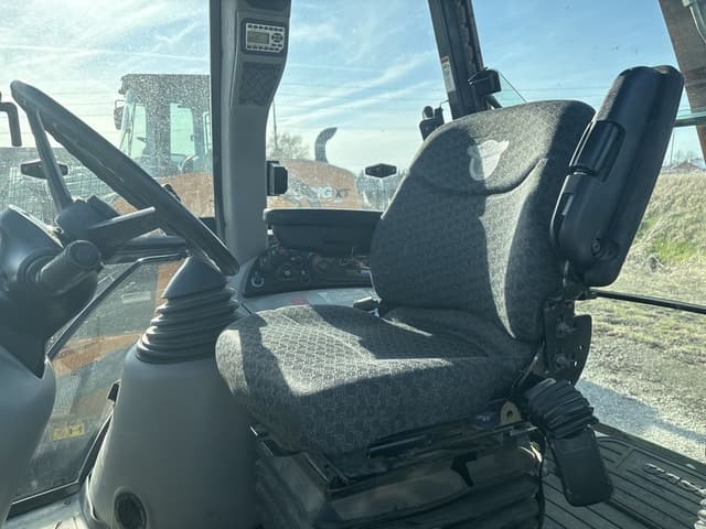 Image of Case 590 Super N equipment image 3