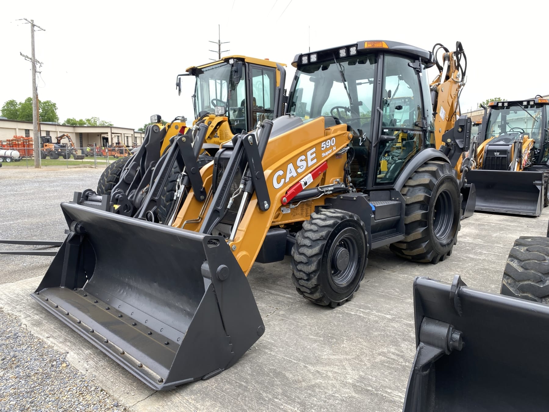 2018 Case 590 Super N Equipment Image0
