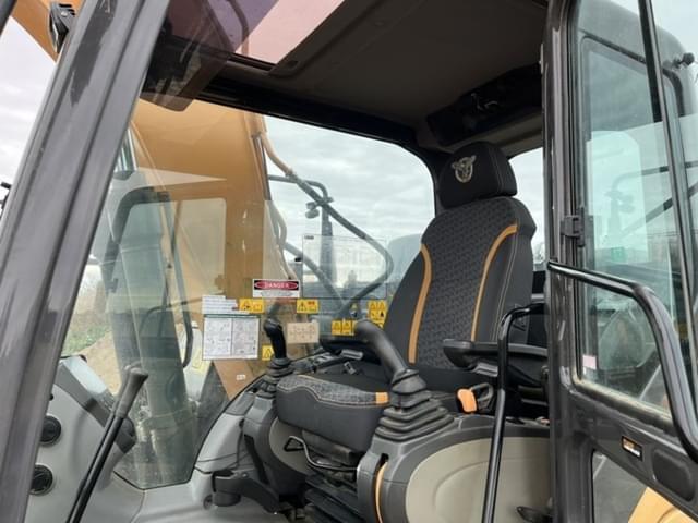 Image of Case CX130D equipment image 4