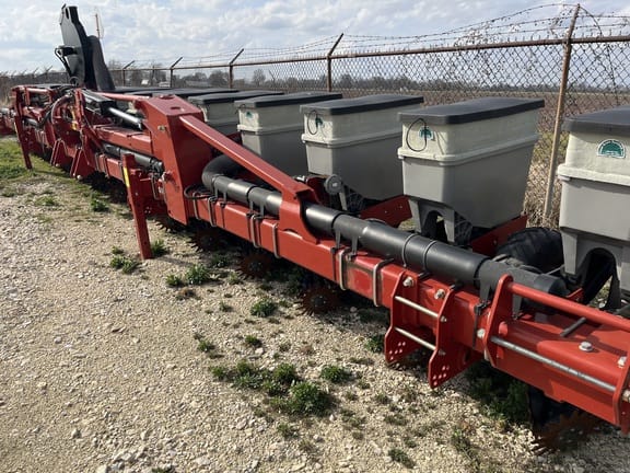 2018 Case IH 1235 Equipment Image0