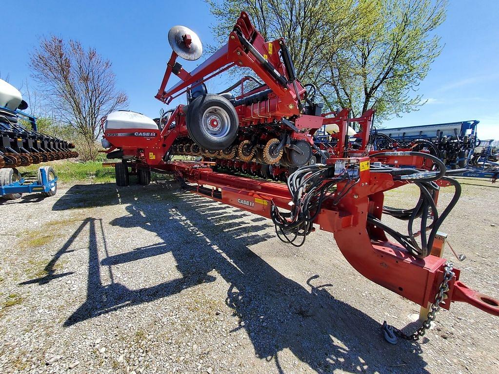 Image of Case IH 1245 Primary image