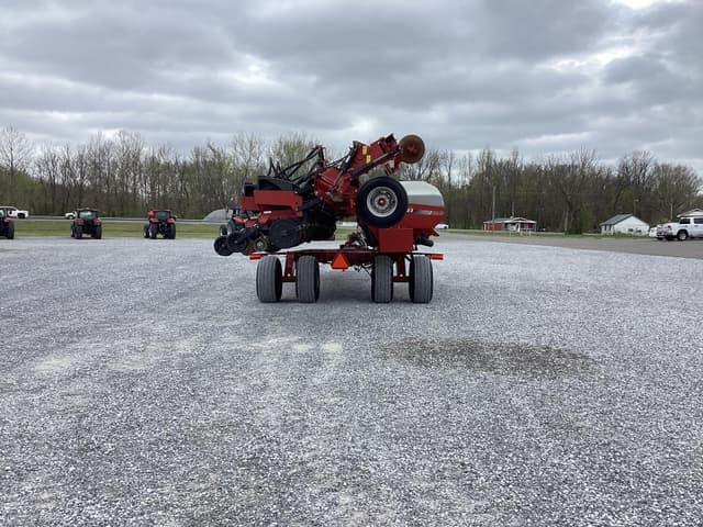 Image of Case IH 1245 equipment image 3