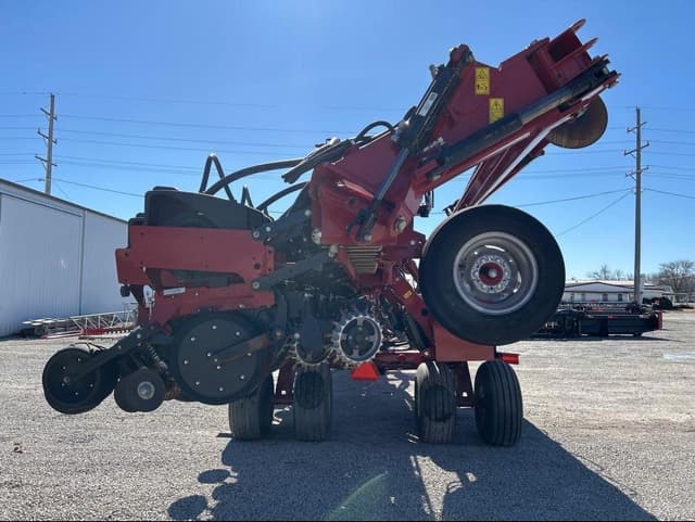 Image of Case IH 1245 equipment image 3