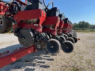 Image of Case IH 1245 equipment image 3