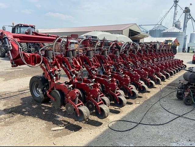 Image of Case IH 2140 equipment image 1