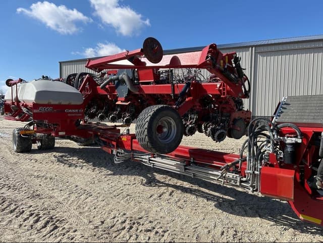 Image of Case IH 2140 equipment image 1