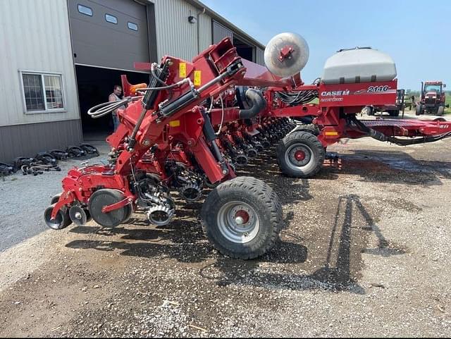 Image of Case IH 2140 equipment image 3