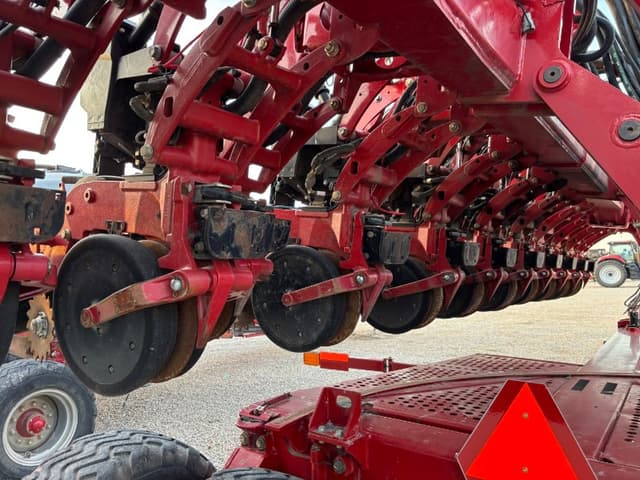 Image of Case IH 2140 equipment image 3