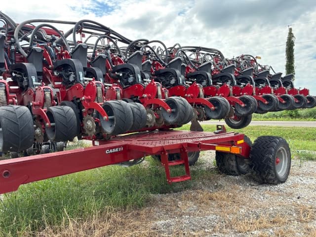 Image of Case IH 2140 equipment image 2
