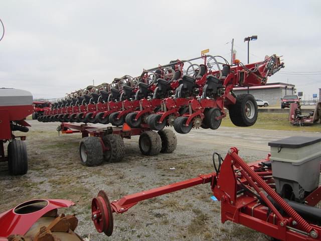 Image of Case IH 2140 equipment image 3