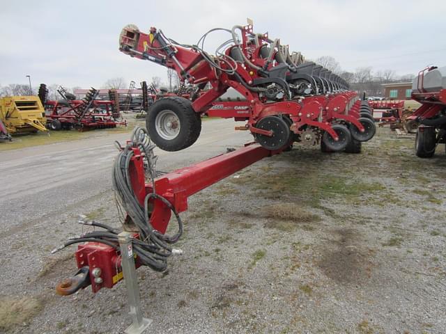 Image of Case IH 2140 equipment image 1
