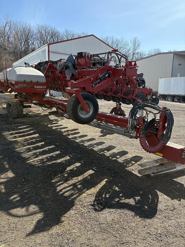 Image of Case IH 2140 equipment image 2