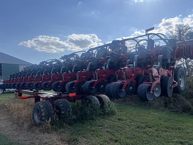 Image of Case IH 2140 equipment image 4