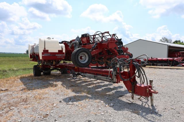 Image of Case IH 2140 equipment image 2