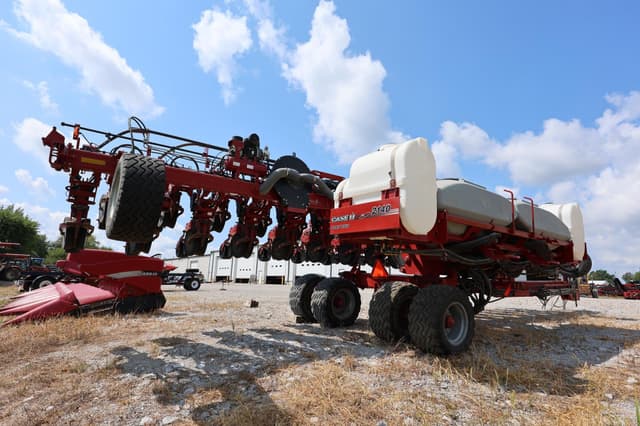 Image of Case IH 2140 equipment image 4