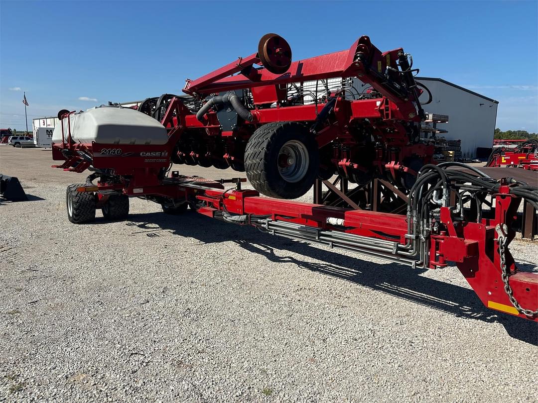 Image of Case IH 2140 Primary image